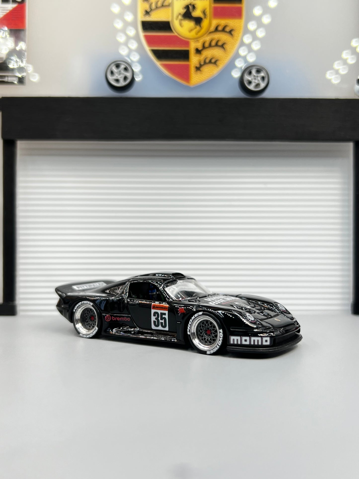 Porsche GT1