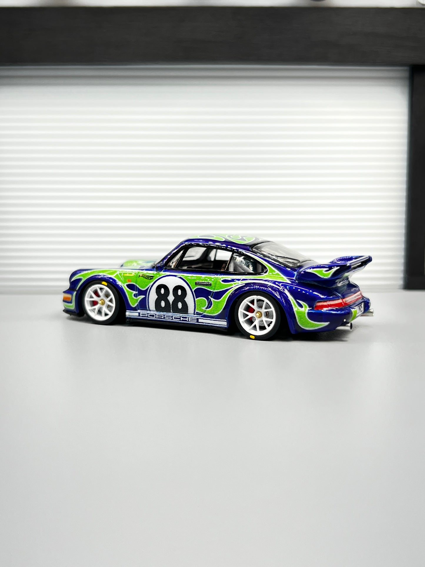 Porsche 3.8 Carrera Convention