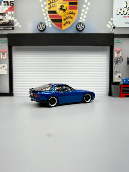 Porsche 944