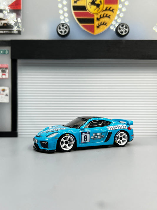 Porsche GT4